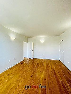 5th image of 444 Manhattan Ave APT 8G
