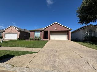 6109 Melanie Dr, Fort Worth, TX 76131
