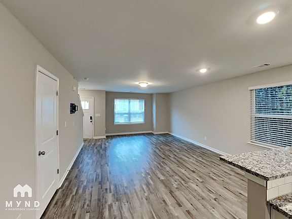 2nd image of 331 Ashigan St
