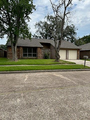 1st image of 2411 Farriers Bend Dr