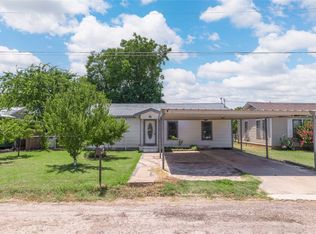 1216 5th Ave, Coleman, TX 76834