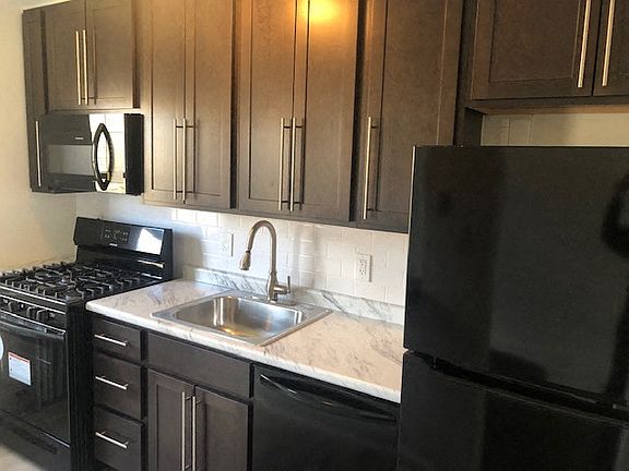 2nd image of 441 463rd Blvd #7