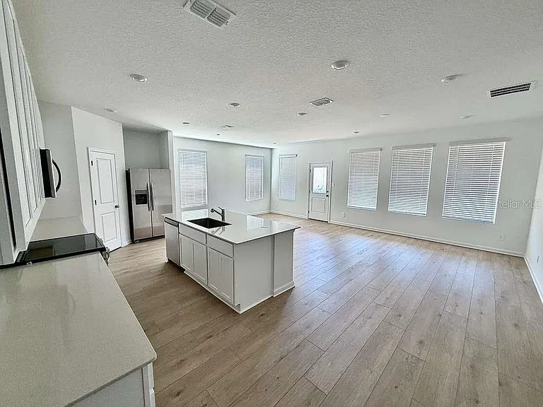 5111 Natalia Dr — Photo 11