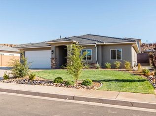 3338 E Crimson Ridge Dr, St George, UT 84790