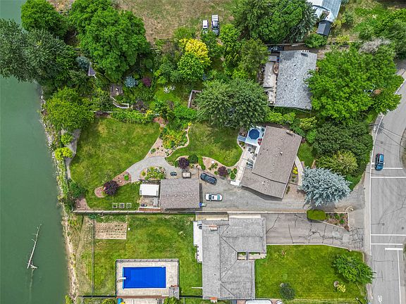 5th image of 2875 Bank Rd