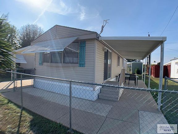 2nd image of 709 E Palmera Dr