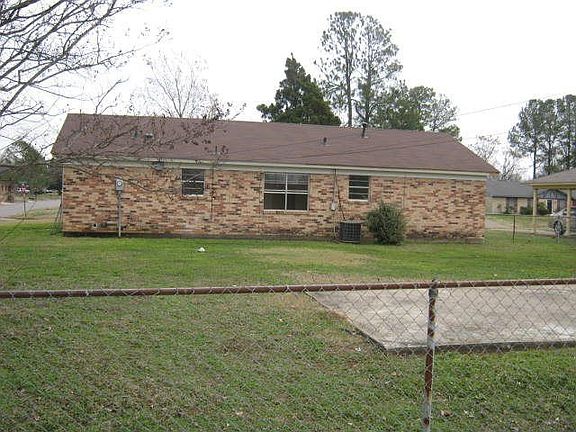 2nd image of 1650 Northview Dr
