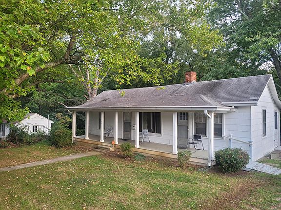 2nd image of 1158 Cook St