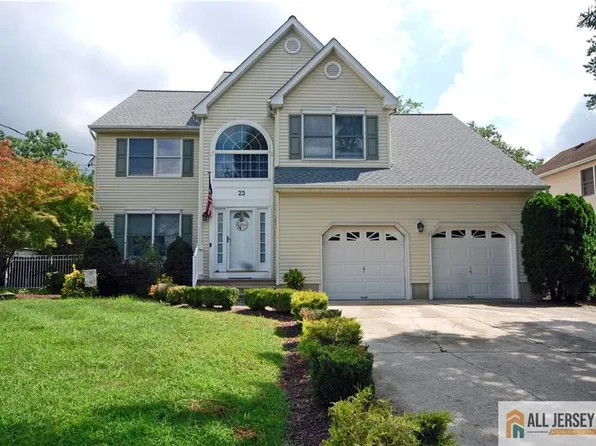 23 10th St, Monroe Township, NJ 08831