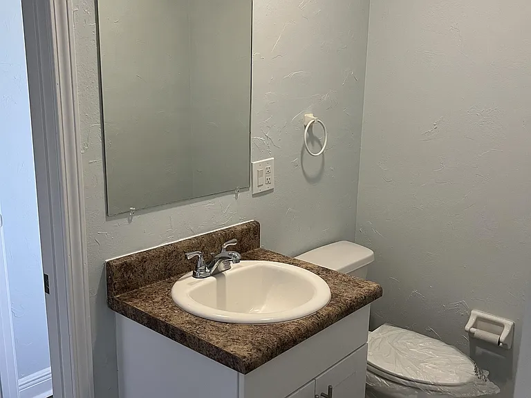 509 Trenton St — Photo 10