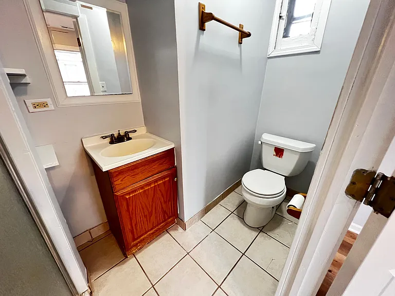 615 W 18th St #2R — Photo 12