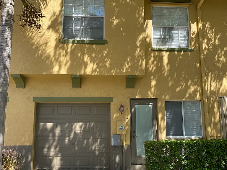 1988 SE High Springs Dr #1988 — Photo 18