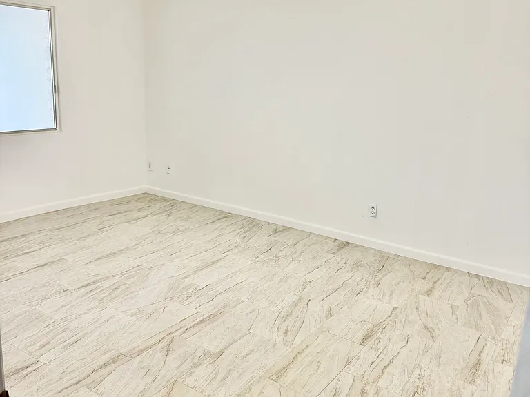 5817 W Tierra Buena Ln — Photo 29