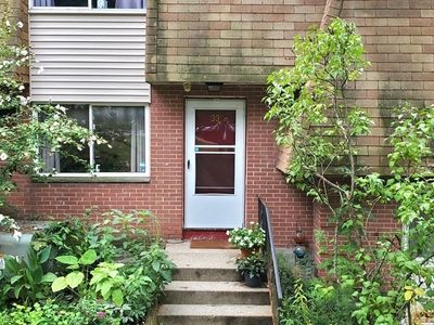 650 Robbins Ave APT 33, Dracut, MA, 01826