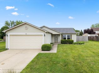 560 Tracy Ln, Brownsburg, IN 46112