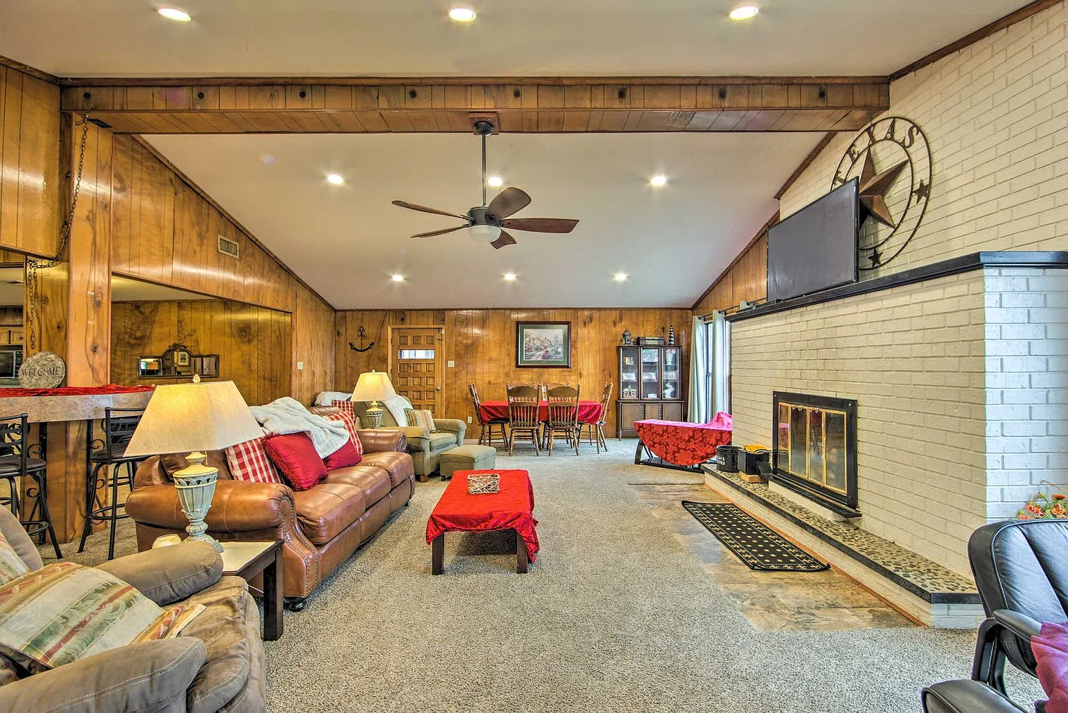 5 bed, 4.0 bath, 2292 sqft, $3,618 — Photo 1