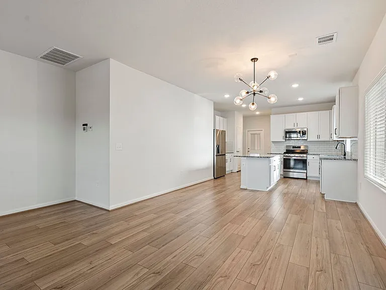 302 Timber Brook Dr — Photo 4