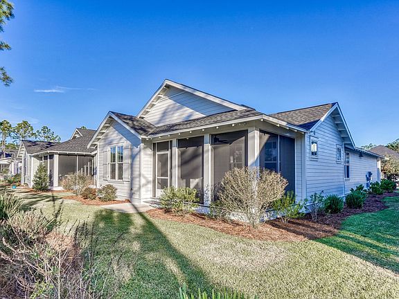 3rd image of 318 Sandchase Cir