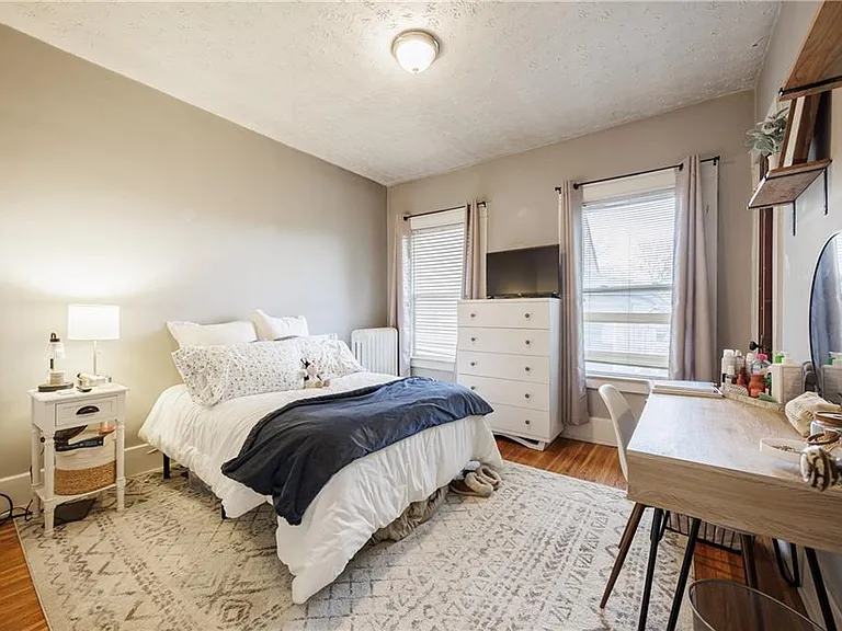 1077 Harvard St #1 — Photo 10