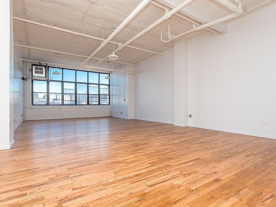 2nd image of 255 McKibbin St #325