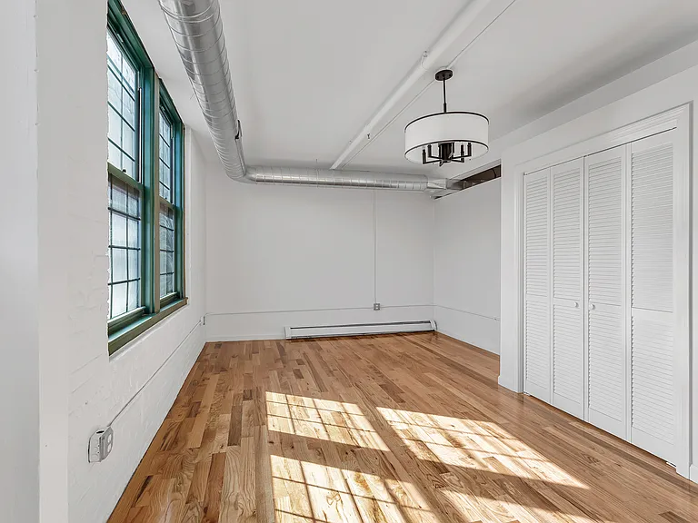83 Main St #9 — Photo 9
