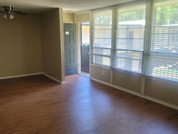 4th image of 108 N Belvedere Blvd APT 10