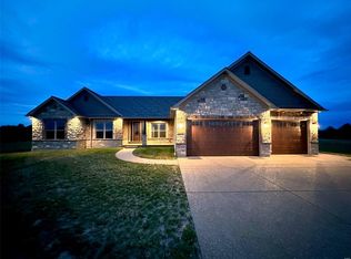 18193 Hickory Lick Ln, Warrenton, MO 63383