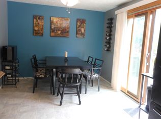 5728 Marine Pkwy, Mentor On The Lake, OH 44060