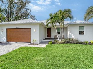 6136 Hollywood Blvd, Sarasota, FL 34231