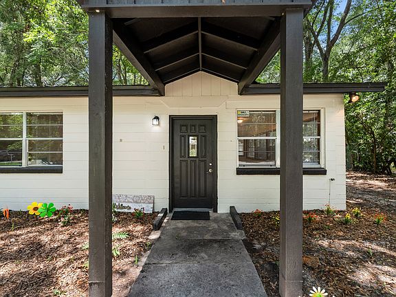 3rd image of 4156 NW 10th St