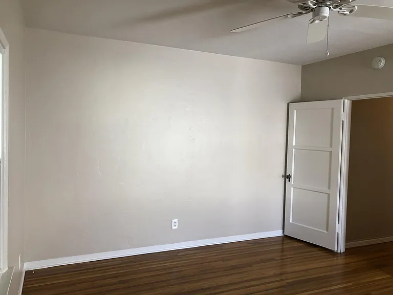 1134 E Whiting Ave — Photo 43