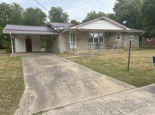 316 E Main St, Odon, IN 47562