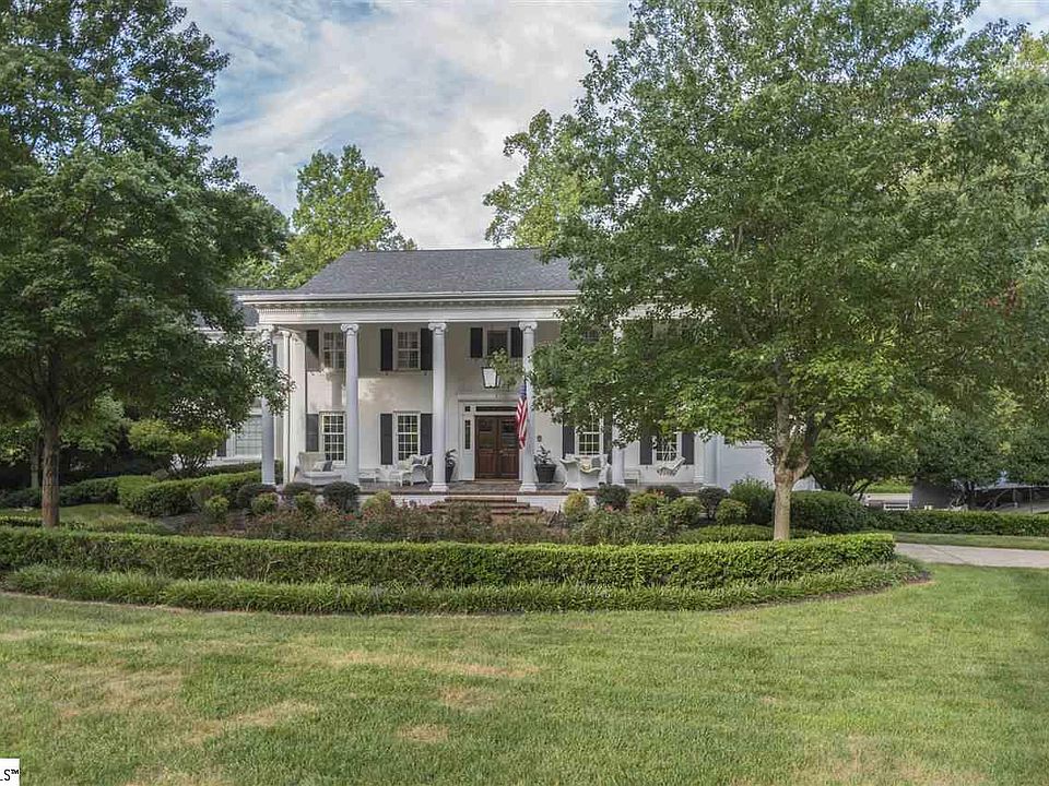 1st image of 7 Chinquapin Ln