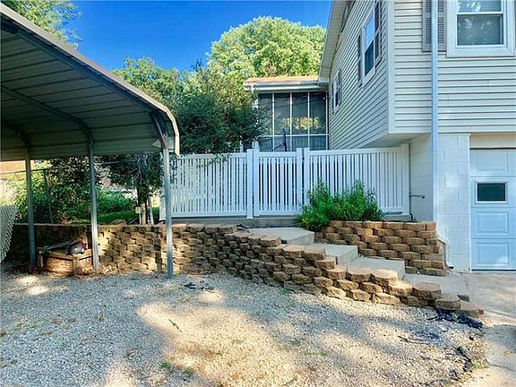 4th image of 1513 Frankie Ln