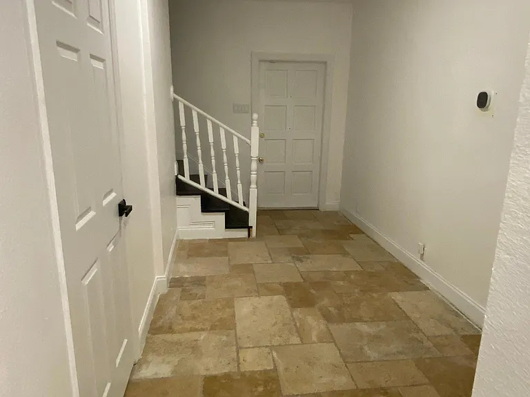 123 E Harding St — Photo 17