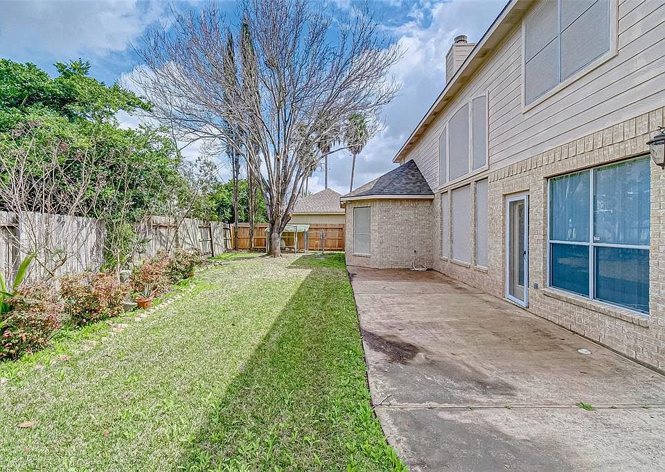 1st image of 8203 Scenic Shore Ct