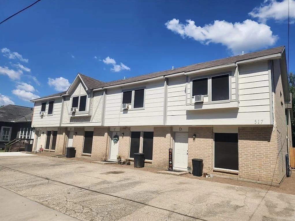 2 bed, 1.5 bath, 3905 sqft, $1,249 — Photo 3