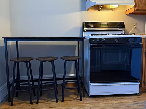 4th image of 1699 Cambridge St APT 7