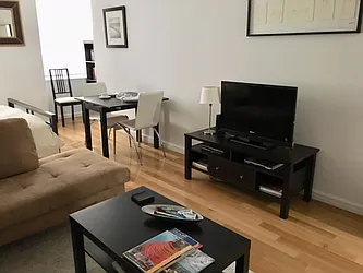 Rented by R New York