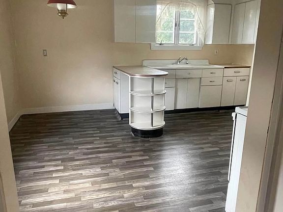 3rd image of 99 Mendon St #2
