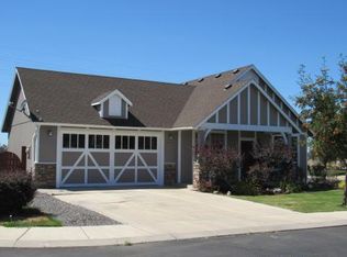 1209 SW 34th Pl, Redmond, OR 97756