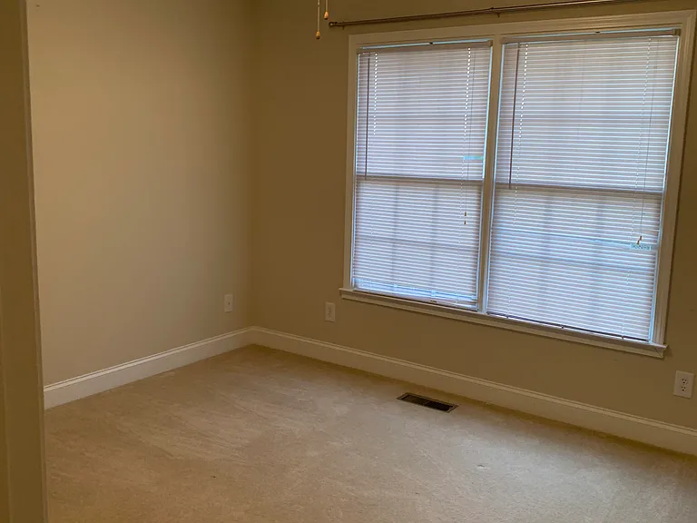 667 Ridgecrest Rd — Photo 12