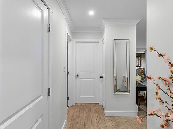 4th image of 32175 Old Yale Rd #204