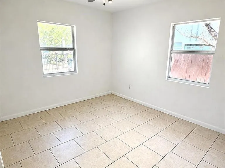 1760 Calais Dr #A — Photo 6