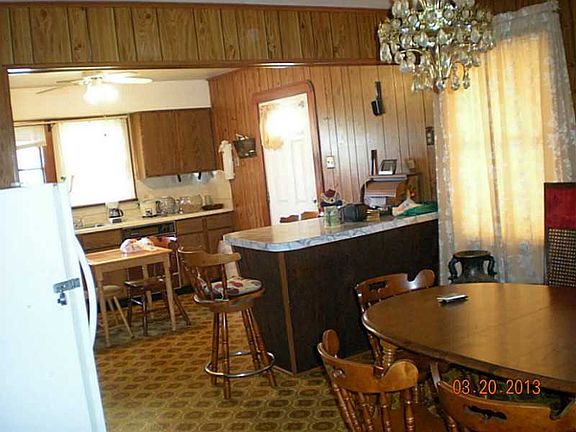 3rd image of 507 Brown Ave