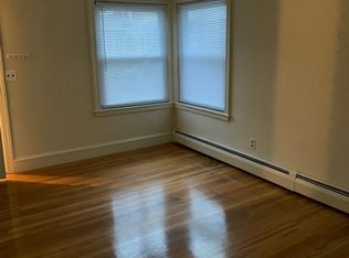 91 Sterling St, Pawtucket, RI 02860