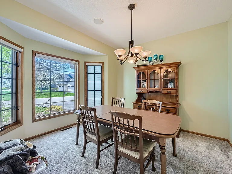 Eagle Valley Dr — Photo 12