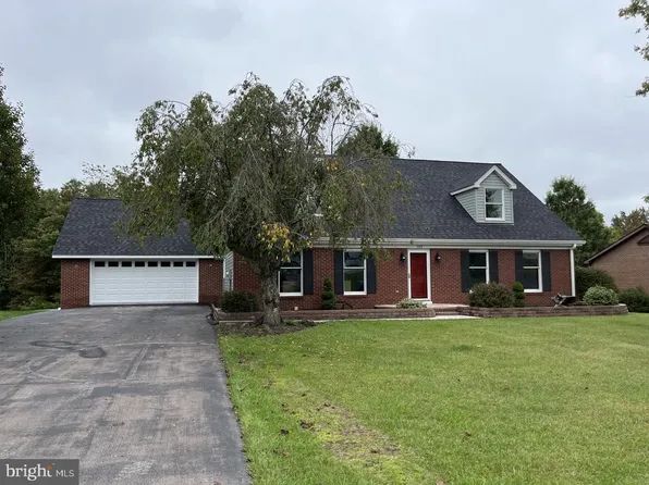 103 Pinecrest Dr, Frostburg, MD 21532
