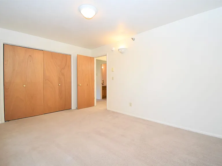 813 W Villard St #73 — Photo 23