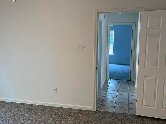 5th image of 174 Sunny Lee Ln